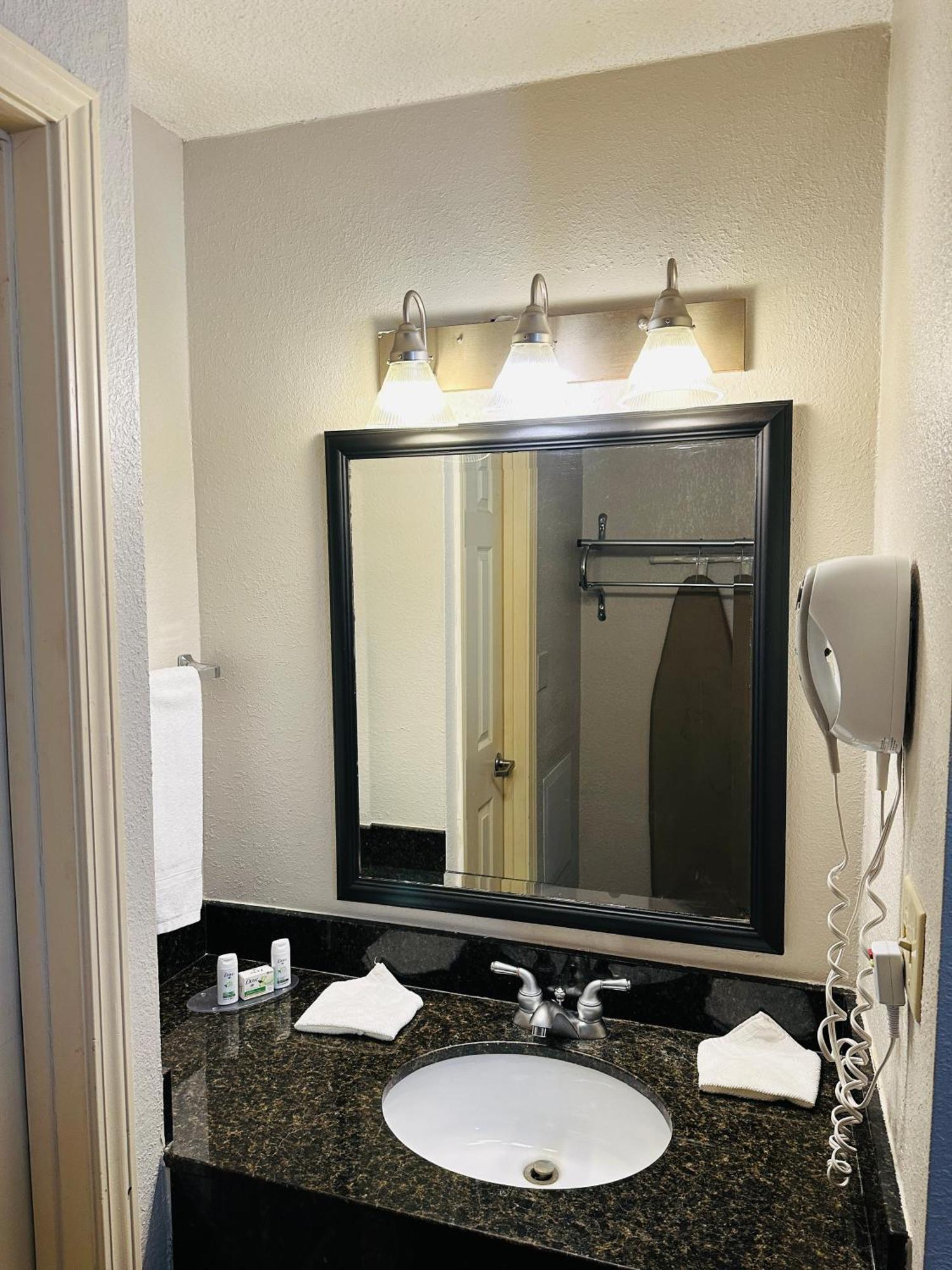 Hotel Baymont By Wyndham Indianapolis South Esterno foto